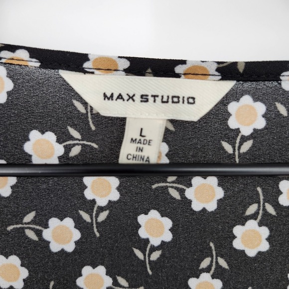Max Studio Black Contemporary Floral Wrap Blouse Womens Large Cottage Career - Picture 5 of 7